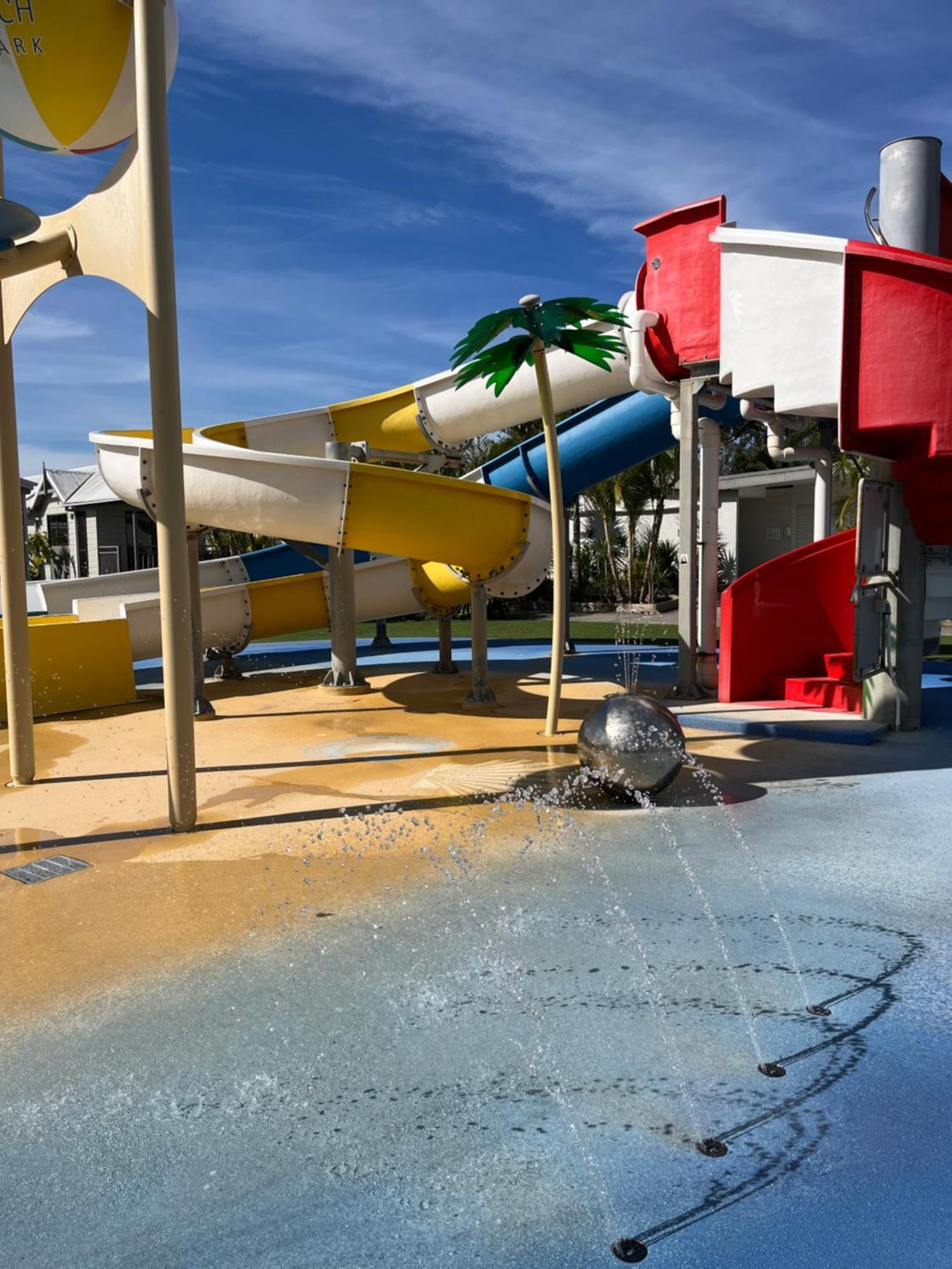 Shelly Beach Holiday Park Entrance Exterior foto