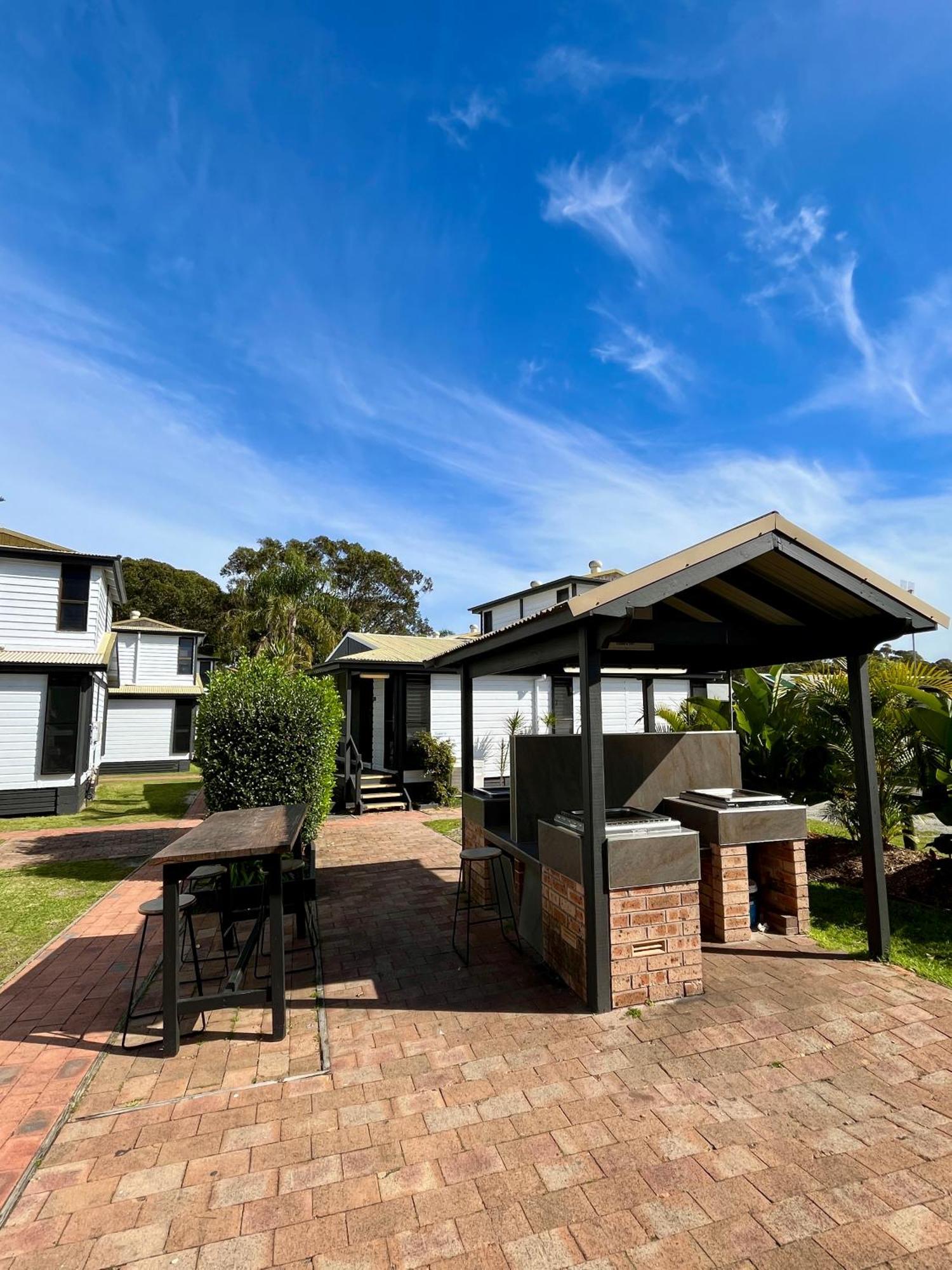 Shelly Beach Holiday Park Entrance Exterior foto